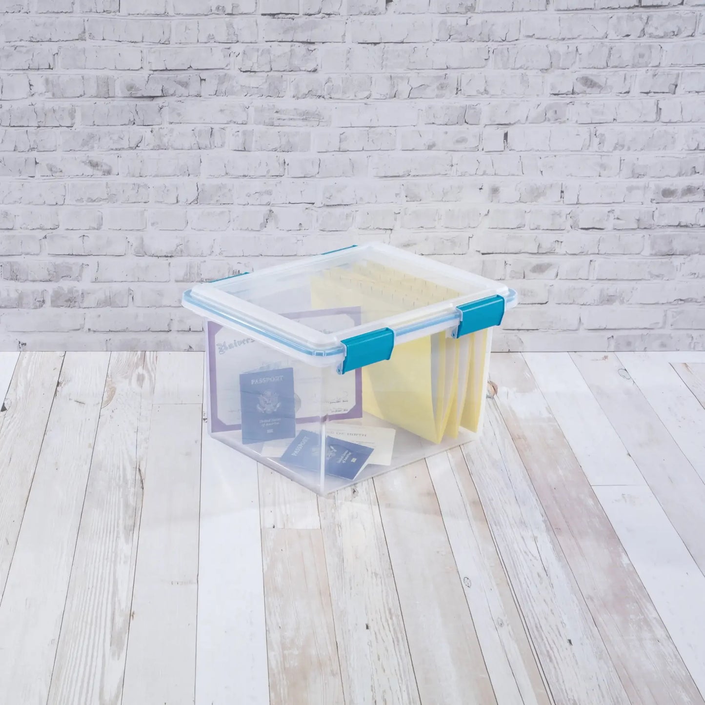 32 Quart Gasket Box, Weather-Resistant Clear Storage Bin with Lid, Blue